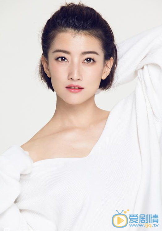 繁星四月小菲是谁演的？小菲扮演者卫莱个人资料生活写真照欣赏