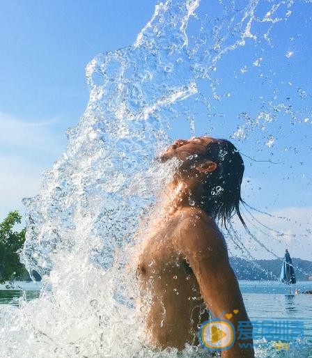 娄淇夏日写真 娄淇高清写真_娄淇高清剧照