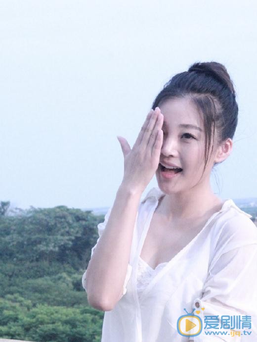 郭艳休闲街拍 郭艳高清写真_郭艳高清剧照