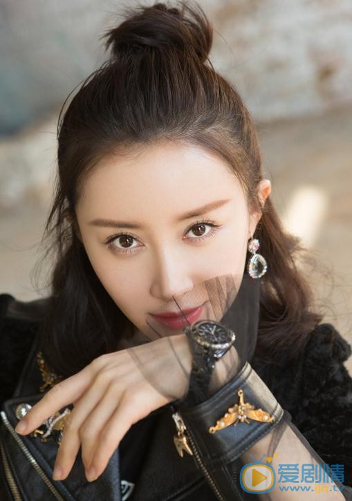 舒畅休闲写真 舒畅高清写真_舒畅高清剧照