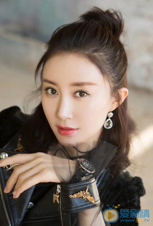 舒畅休闲写真 舒畅高清写真_舒畅高清剧照