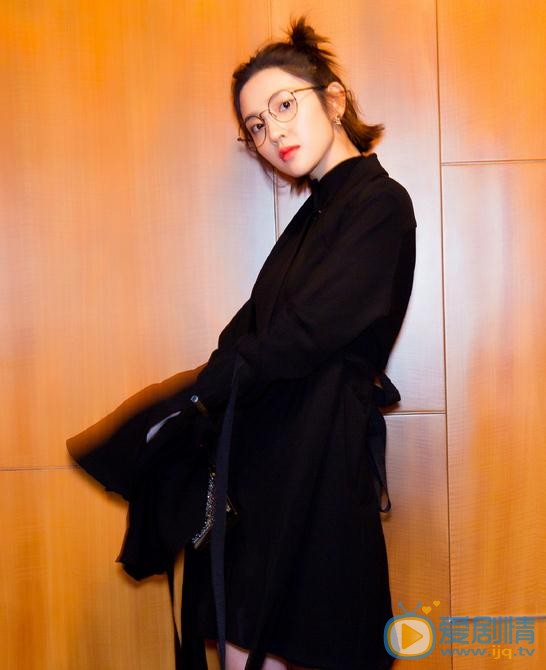 唐艺昕活动照 唐艺昕高清写真_唐艺昕高清剧照