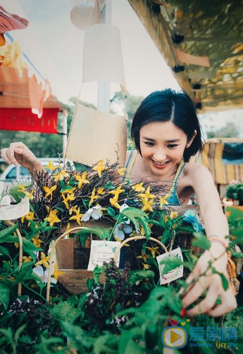 唐艺昕街拍写真 唐艺昕高清写真_唐艺昕高清剧照