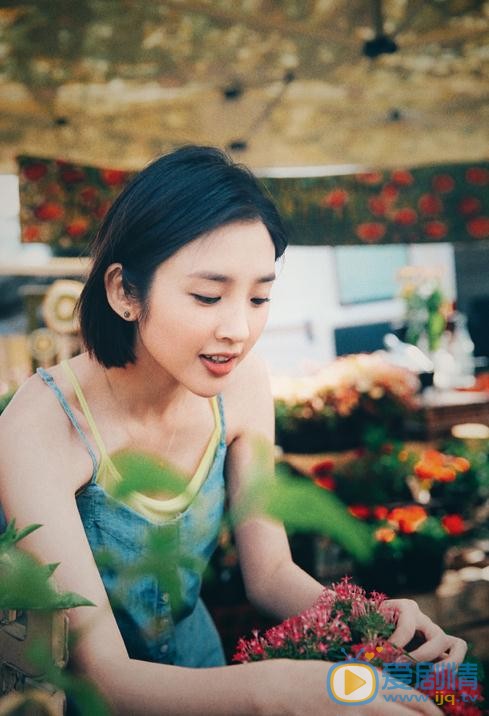 唐艺昕街拍写真 唐艺昕高清写真_唐艺昕高清剧照
