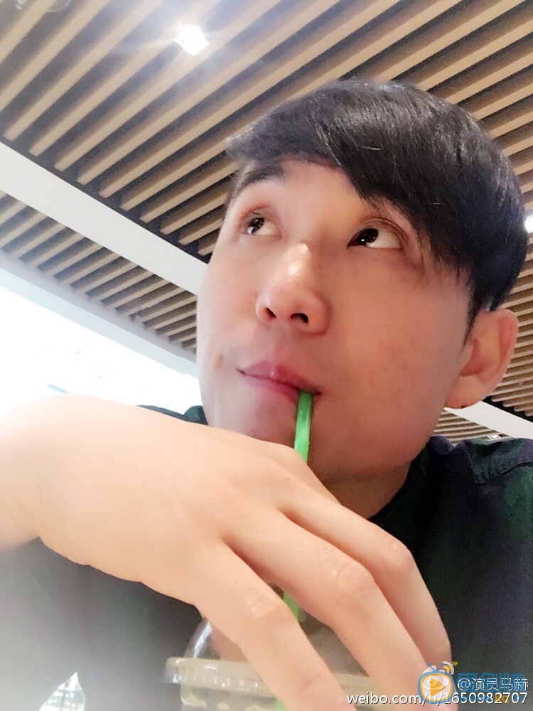 马赫生活照 马赫高清写真_马赫高清剧照