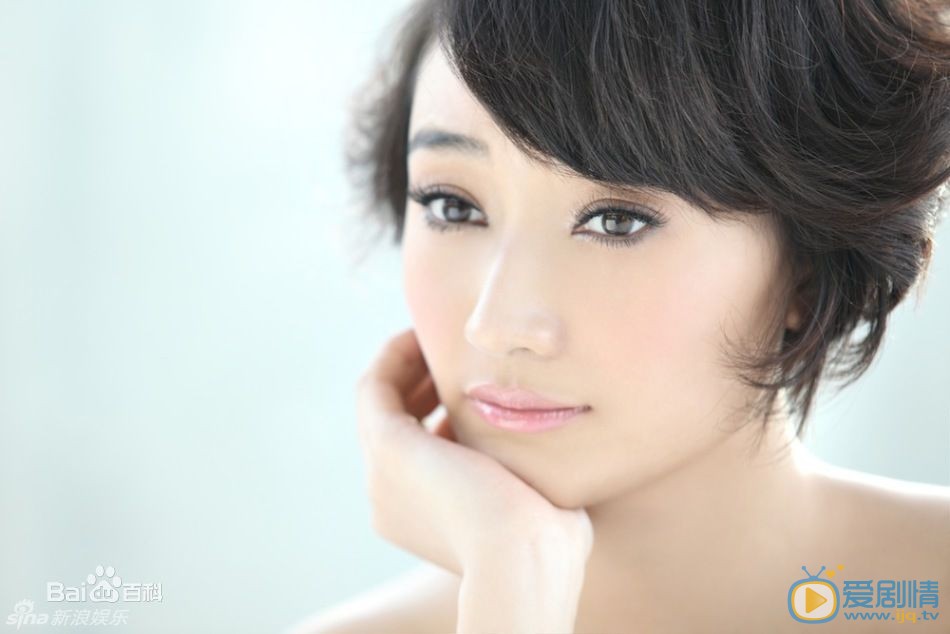 阎娜性感成熟写真 阎娜高清写真_阎娜高清剧照