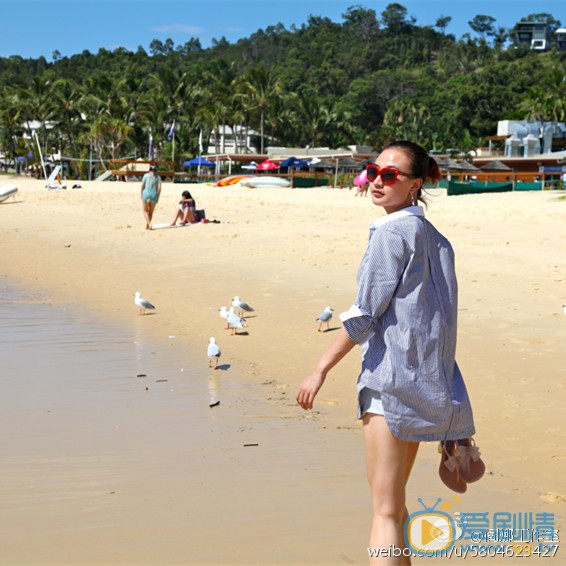 阎娜旅行游玩照 阎娜高清写真_阎娜高清剧照