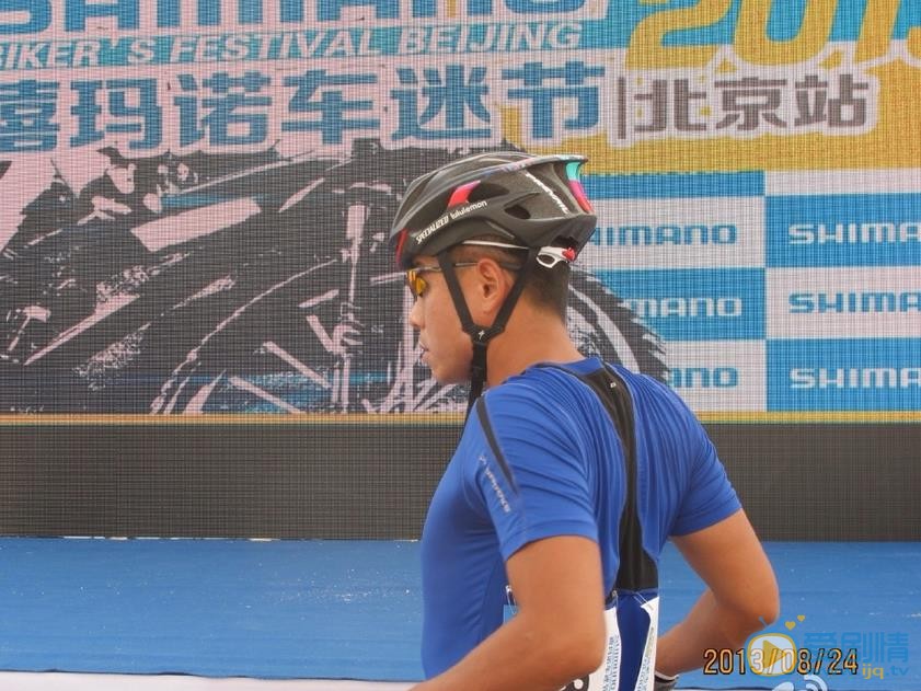 王挺骑行照 王挺高清写真_王挺高清剧照