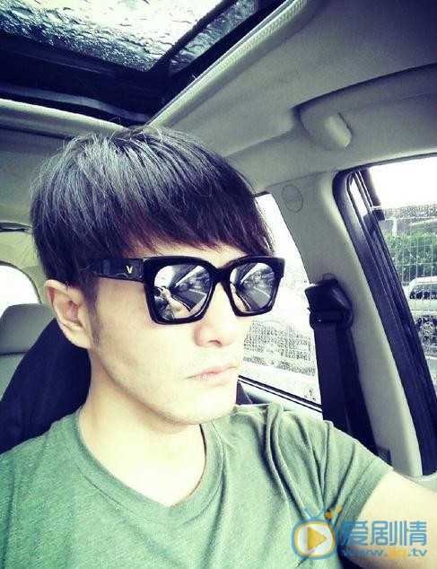 金珈生活照 金珈高清写真_金珈高清剧照
