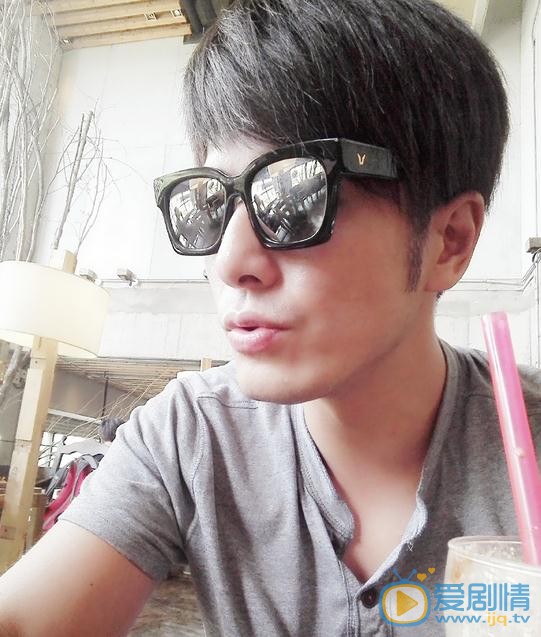 金珈生活照 金珈高清写真_金珈高清剧照