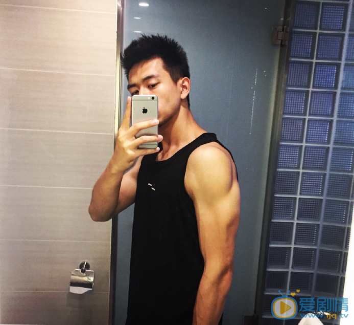 李现生活照 李现高清写真_李现高清剧照