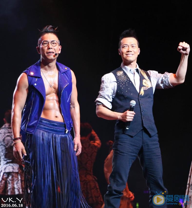 谢天华演唱会大片 谢天华高清写真_谢天华高清剧照