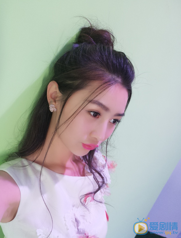 张维娜生活照 张维娜高清写真_张维娜高清剧照
