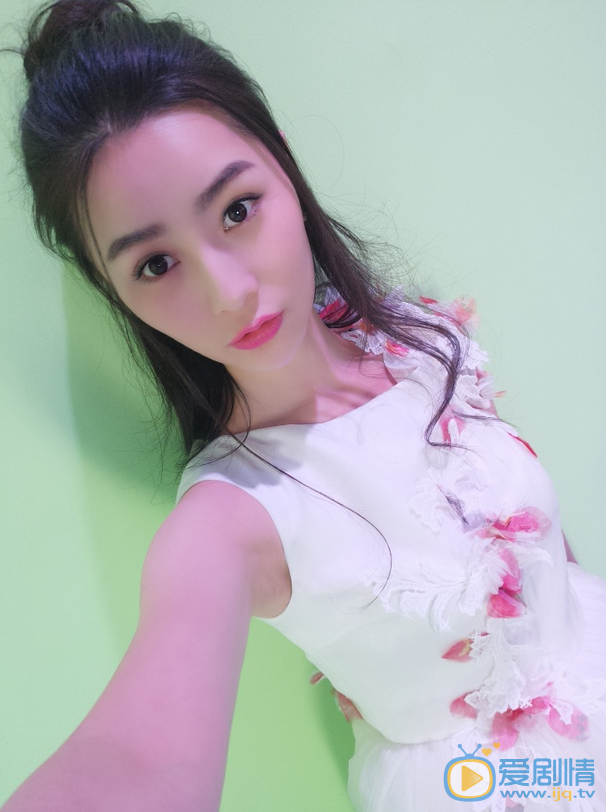 张维娜生活照 张维娜高清写真_张维娜高清剧照
