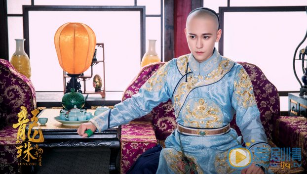 龙珠传奇之无间道曝&ldquo;情陷清宫&rdquo;版海报最新剧照   杨紫秦俊杰情侣档开启虐恋模式