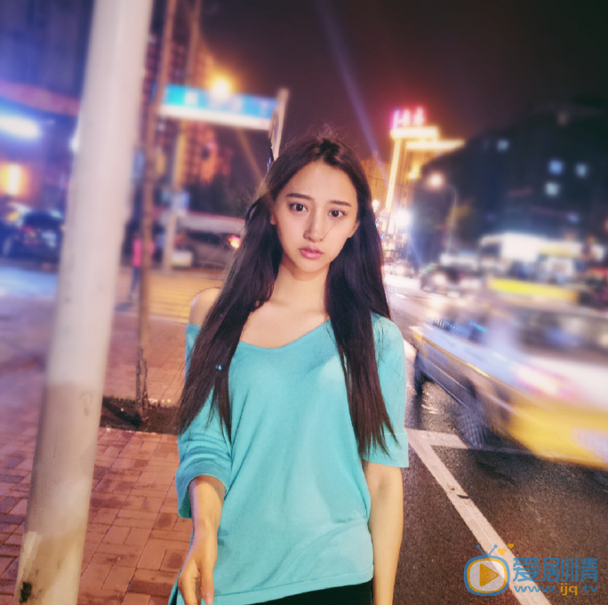 王若涵街拍写真 王若涵高清写真_王若涵高清剧照