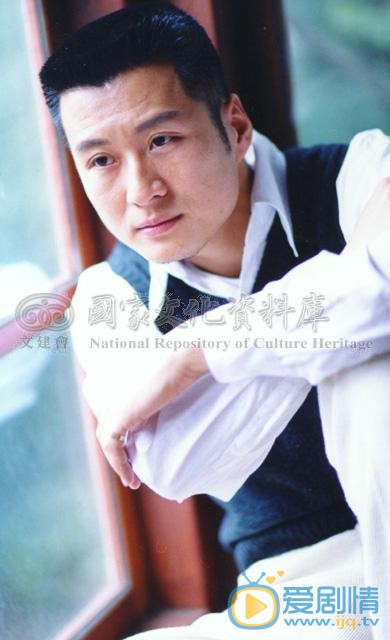孙兴早期青涩照 孙兴高清写真_孙兴高清剧照