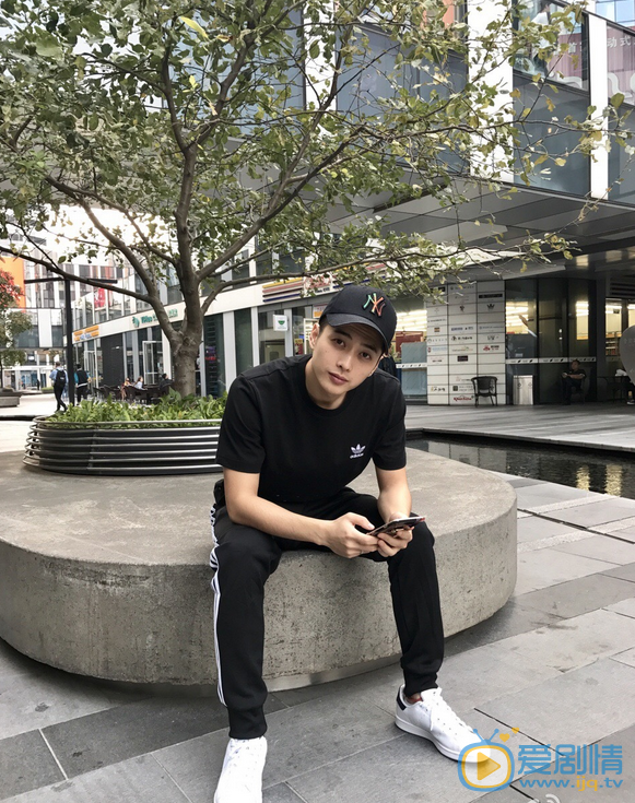 韩承羽生活照 韩承羽高清写真_韩承羽高清剧照