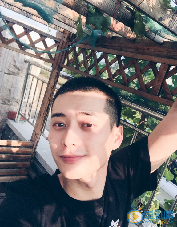 韩承羽生活照 韩承羽高清写真_韩承羽高清剧照