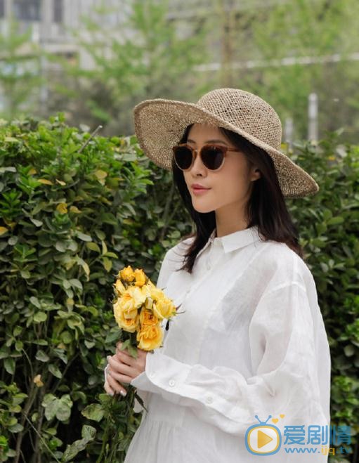 孔宋今街拍写真 孔宋今高清写真_孔宋今高清剧照