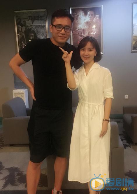 鸿利明星合照 鸿利高清写真_鸿利高清剧照