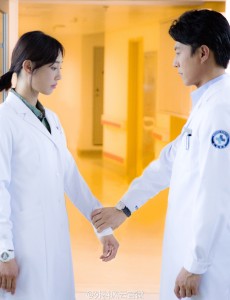 外科风云庄恕喜欢陆晨曦吗？庄恕迟迟不肯表白陆晨曦的原因是什么