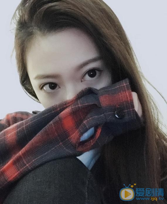余玥生活照 余玥高清写真_余玥高清剧照