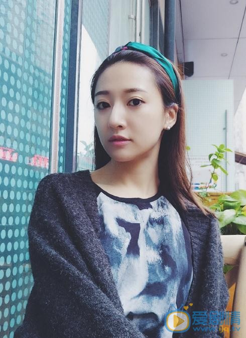 余玥生活照 余玥高清写真_余玥高清剧照