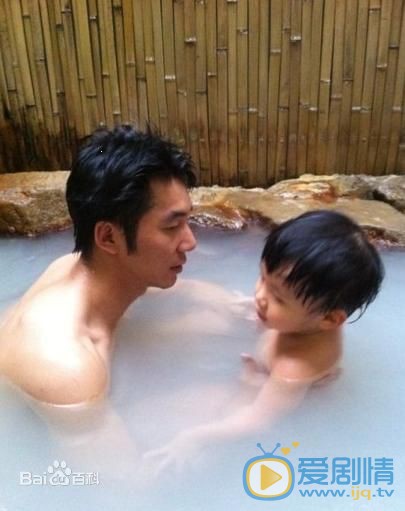 李李仁父子合照 李李仁高清写真_李李仁高清剧照