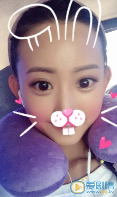 代文雯卖萌照 代文雯高清写真_代文雯高清剧照