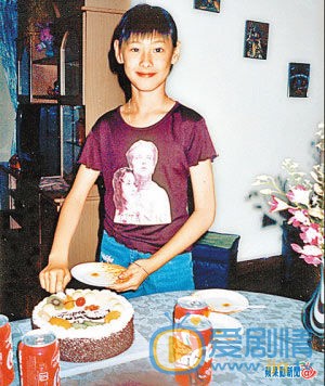 梁洛施童年小时候照 梁洛施高清写真_梁洛施高清剧照