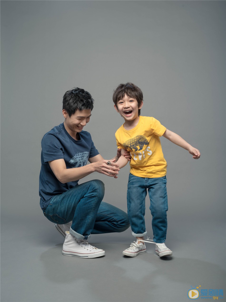 陈楚生亲子照 陈楚生高清写真_陈楚生高清剧照