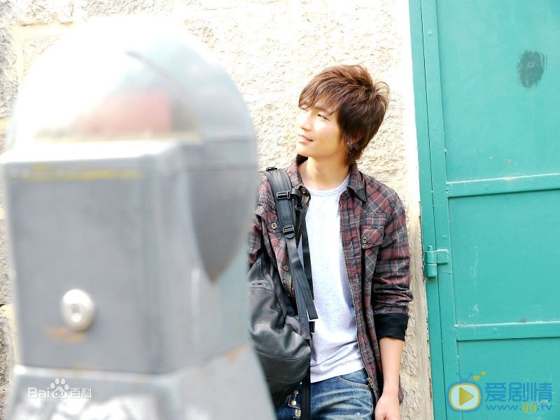 陈楚生文艺街拍写真 陈楚生高清写真_陈楚生高清剧照