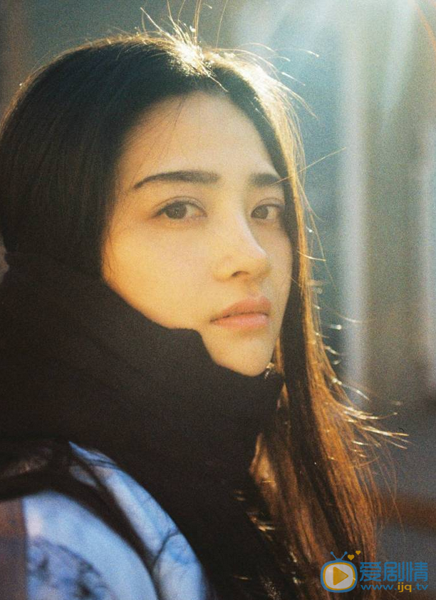 覃文静文艺写真 覃文静高清写真_覃文静高清剧照