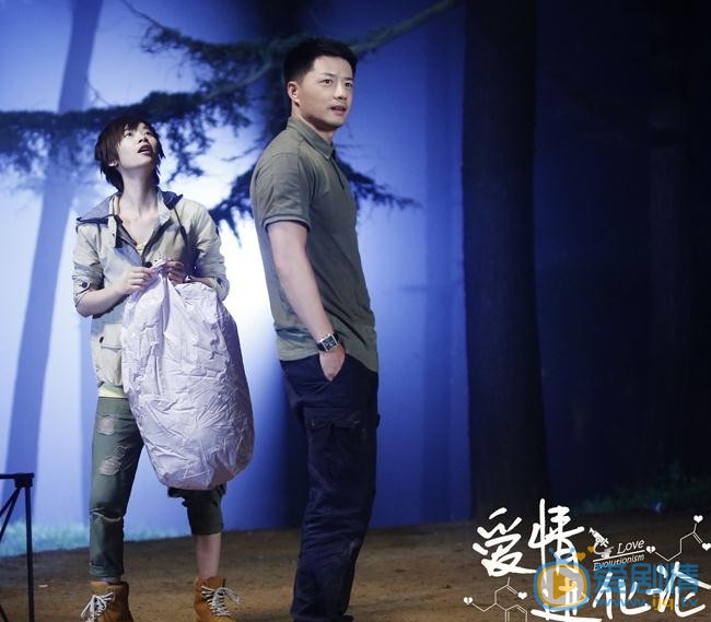 段奕宏《爱情进化论》剧照 段奕宏高清写真_段奕宏高清剧照