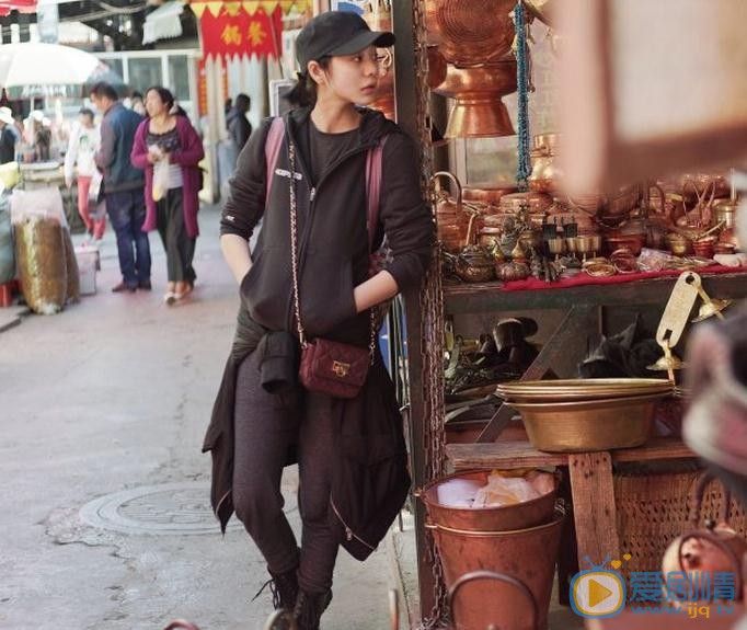 王真儿旅游街拍 王真儿高清写真_王真儿高清剧照