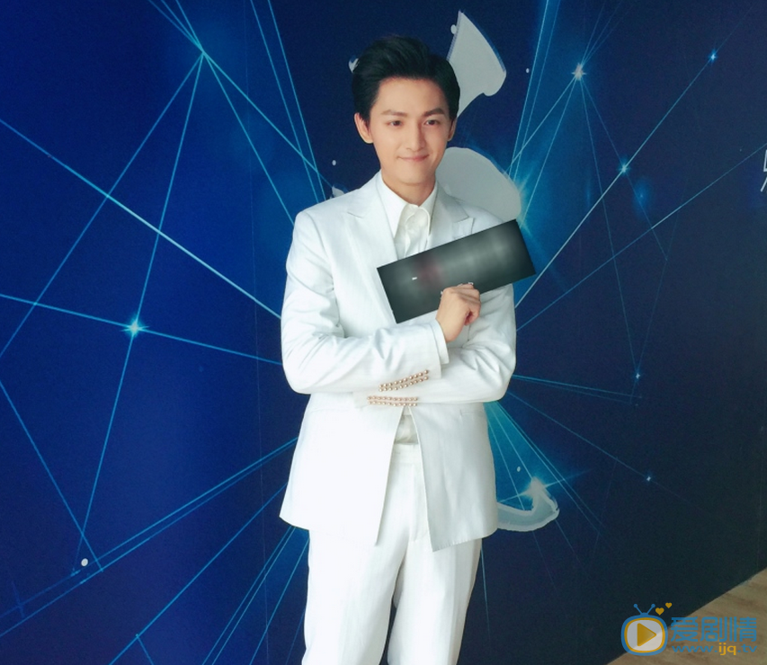 李昶活动照 李昶高清写真_李昶高清剧照
