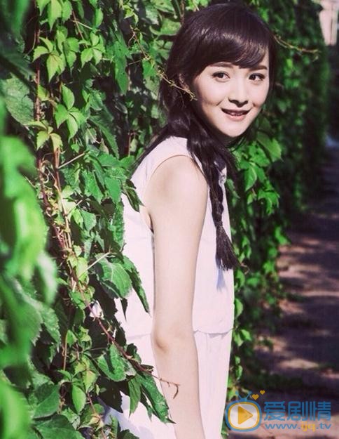 李依伊气质写真 李依伊高清写真_李依伊高清剧照