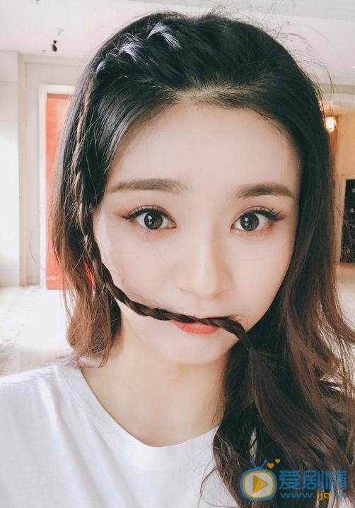 郭小炜生活照 郭小炜高清写真_郭小炜高清剧照