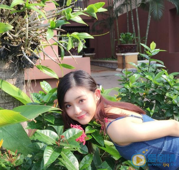 郭小炜街拍写真 郭小炜高清写真_郭小炜高清剧照