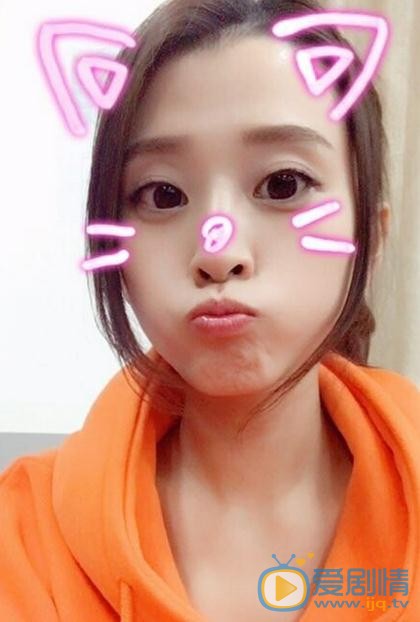 李若嘉可爱萌照 李若嘉高清写真_李若嘉高清剧照