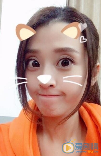 李若嘉可爱萌照 李若嘉高清写真_李若嘉高清剧照