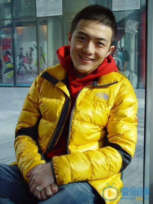 李泽锋帅气写真 李泽锋高清写真_李泽锋高清剧照