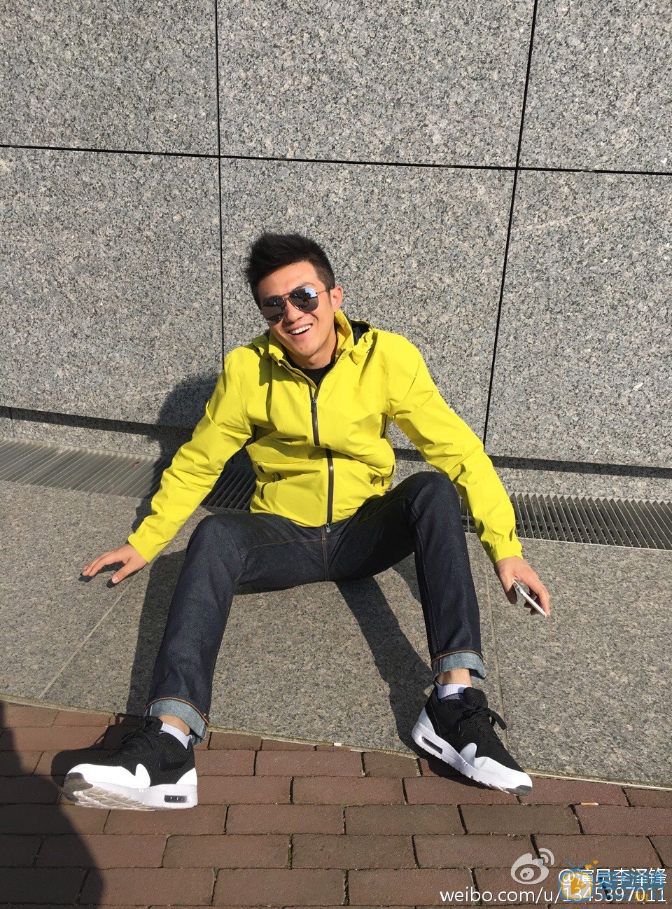 李泽锋生活照 李泽锋高清写真_李泽锋高清剧照