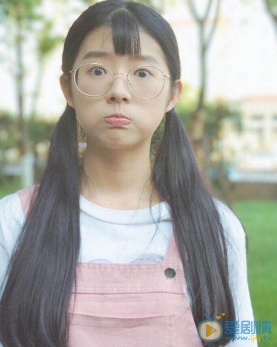 何蓝逗街头写真 何蓝逗高清写真_何蓝逗高清剧照
