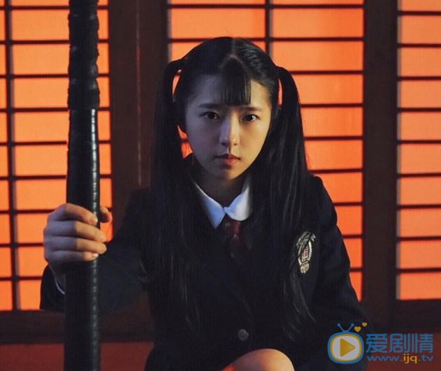 何蓝逗《少女黑道》剧照 何蓝逗高清写真_何蓝逗高清剧照