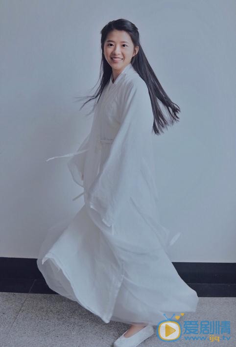 何蓝逗《降龙大师》剧照 何蓝逗高清写真_何蓝逗高清剧照