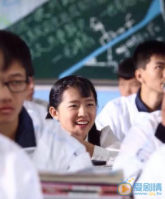 何蓝逗《青春喂了狗》剧照 何蓝逗高清写真_何蓝逗高清剧照