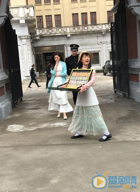 何蓝逗片场照 何蓝逗高清写真_何蓝逗高清剧照