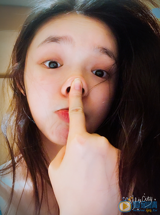 林允素颜卖萌照 林允高清写真_林允高清剧照